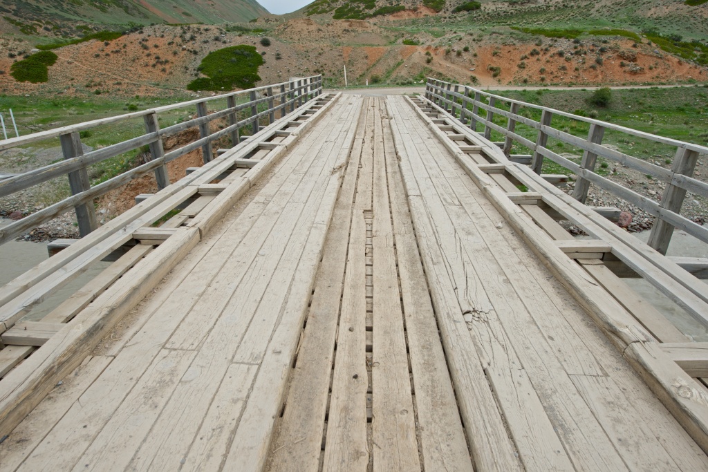 Мост через Нарын у слияния рек Нарын и Малый Нарын