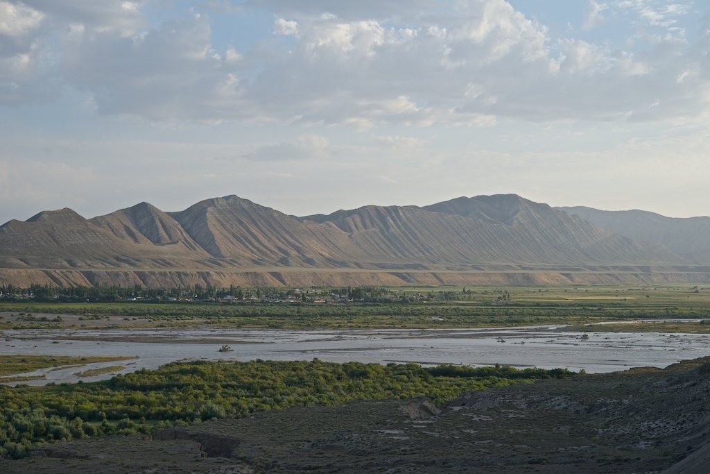 Нарынская область, к востоку от перевала Кара-Коо