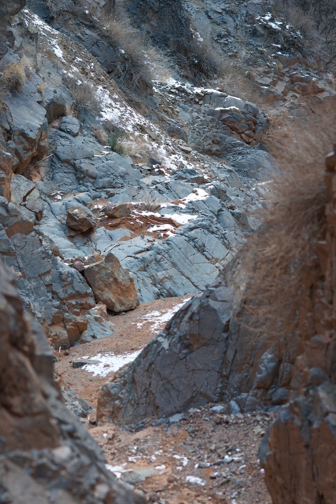 ущелье, ведущее к каньонам Конорчек